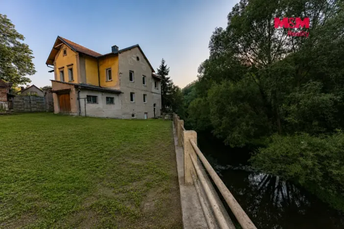 Prodej rodinného domu, Žleby, Ke Hrázi, 267 m2