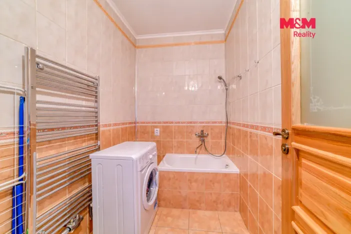 Prodej rodinného domu, Velká Hleďsebe, Pohraniční stráže, 220 m2