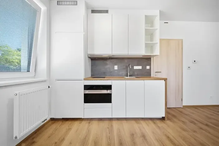 Pronájem bytu 1+kk, Holice, 46 m2