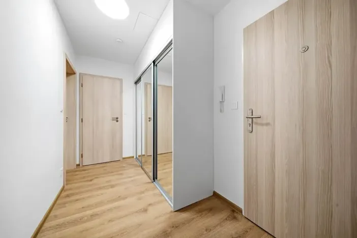 Pronájem bytu 1+kk, Holice, 46 m2