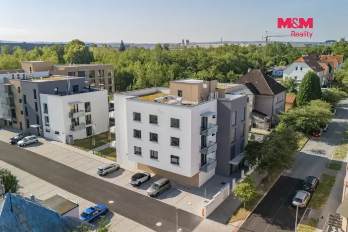 Pronájem bytu 1+kk, Plzeň - Skvrňany, Na Průhonu, 40 m2