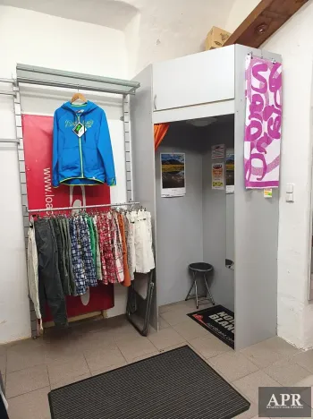 Pronájem obchodního prostoru, Uherský Brod, Masarykovo nám., 30 m2