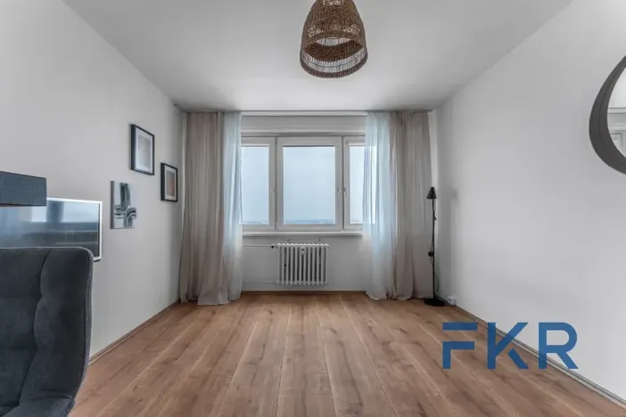 Pronájem bytu 1+kk, Praha - Háje, Hlavatého, 27 m2