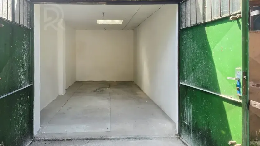 Prodej garáže, Praha, 19 m2