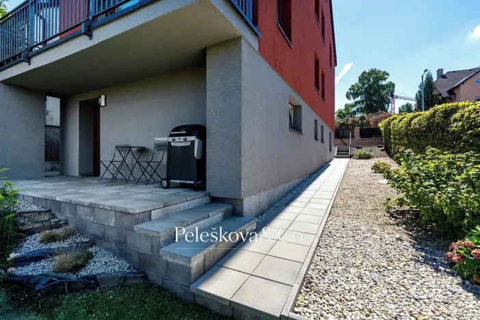 Prodej vícegeneračního domu, Praha - Štěrboholy, Pod areálem, 333 m2