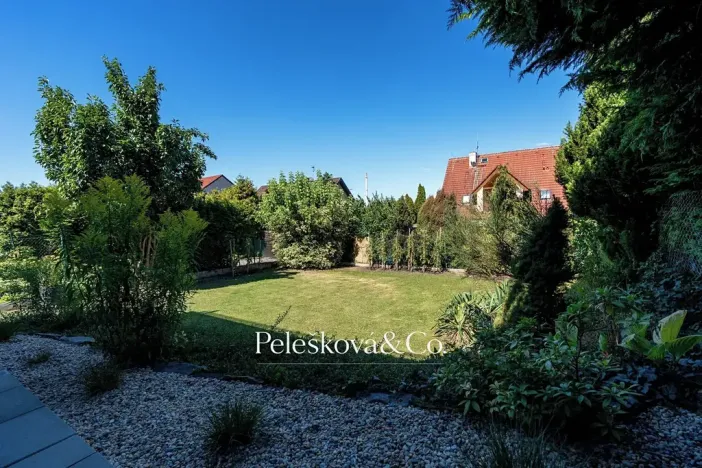 Prodej vícegeneračního domu, Praha - Štěrboholy, Pod areálem, 333 m2
