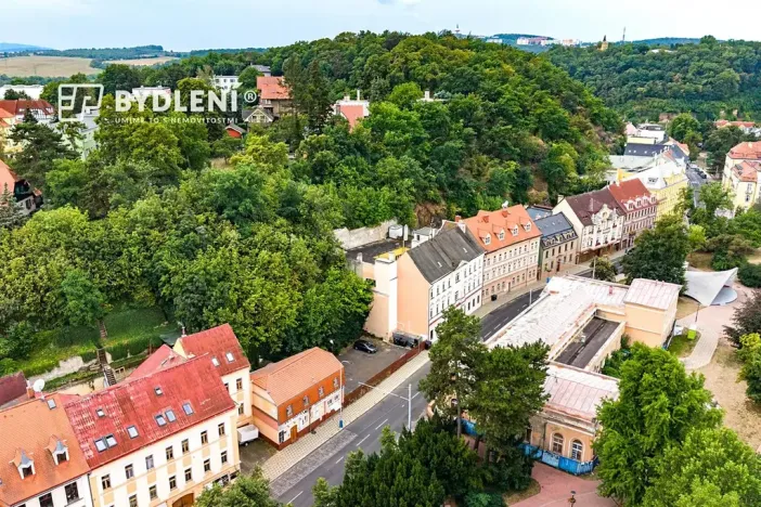 Pronájem komerčního pozemku, Teplice, U Hadích lázní, 267 m2