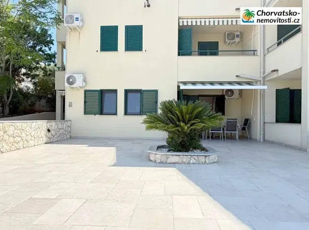 Prodej bytu 3+kk, Novalja, Chorvatsko, 72 m2