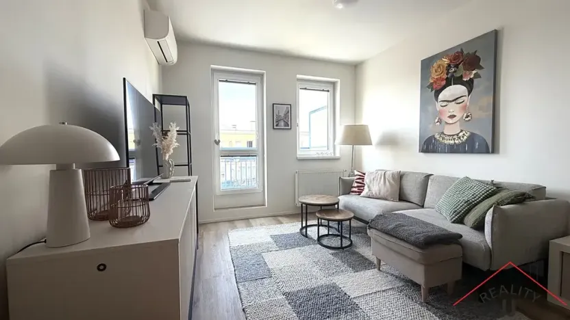 Pronájem bytu 2+kk, Praha - Kyje, Pelušková, 45 m2