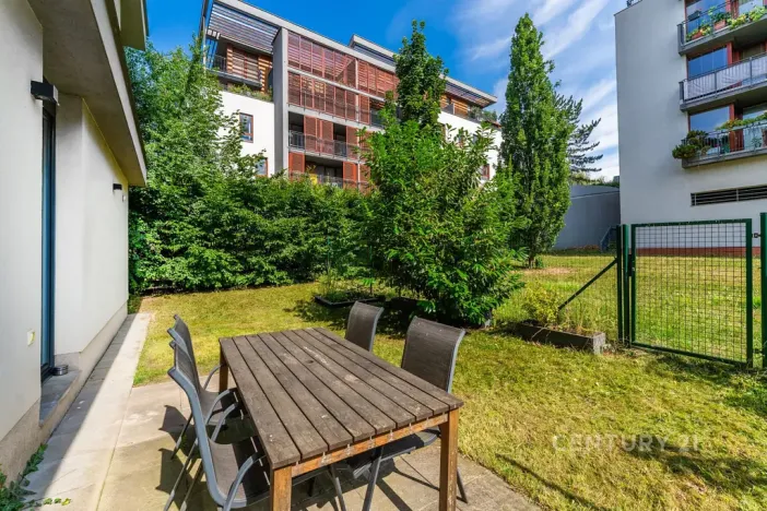 Pronájem bytu 4+kk, Praha - Prosek, Žitenická, 99 m2