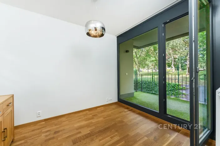 Pronájem bytu 4+kk, Praha - Prosek, Žitenická, 99 m2