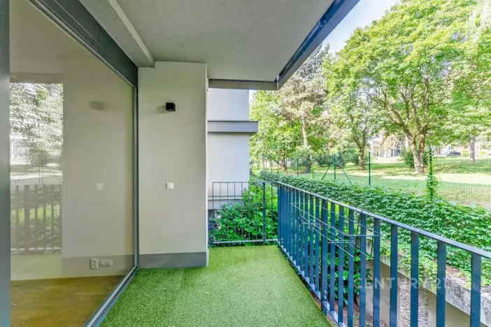 Pronájem bytu 4+kk, Praha - Prosek, Žitenická, 99 m2