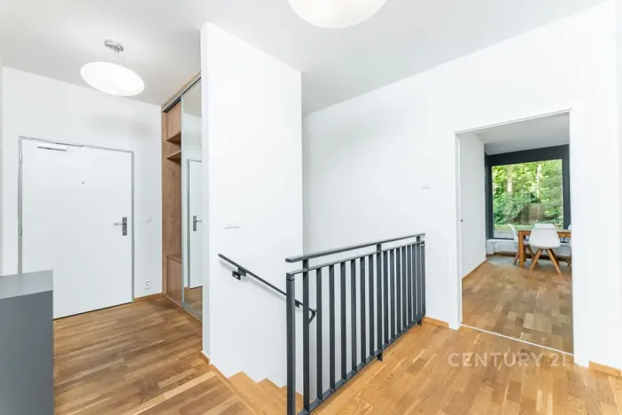 Pronájem bytu 4+kk, Praha - Prosek, Žitenická, 99 m2
