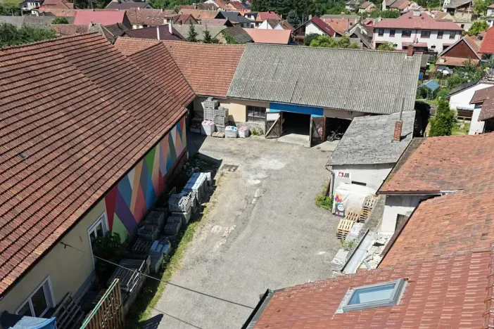 Prodej obchodního prostoru, Kamenice, 1737 m2