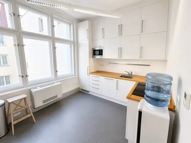 Pronájem kanceláře, Praha - Staré Město, Na příkopě, 596 m2