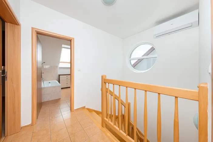 Pronájem rodinného domu, Pardubice - Svítkov, Laty Brandisové, 146 m2