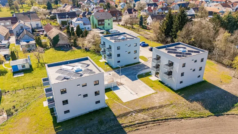 Prodej bytu 2+kk, Lázně Bohdaneč, Šípkova, 89 m2