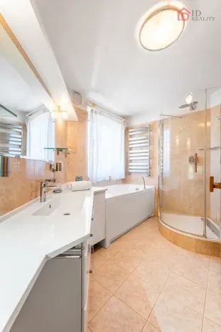 Prodej rodinného domu, Chrudim - Chrudim II, Vlčí Hora, 406 m2