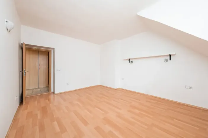 Prodej bytu 2+1, Pardubice - Zelené Předměstí, Sladkovského, 76 m2