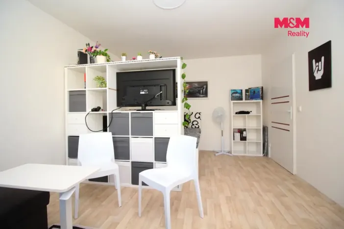 Pronájem bytu 1+kk, Hradec Králové - Pražské Předměstí, Hrubínova, 38 m2