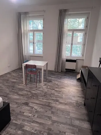 Pronájem bytu 2+kk, Praha - Vinohrady, Nitranská, 45 m2