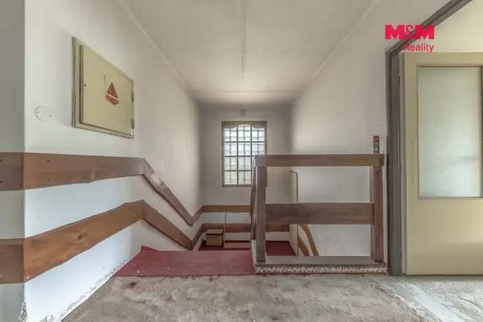 Prodej komerční nemovitosti, Plavy, 500 m2