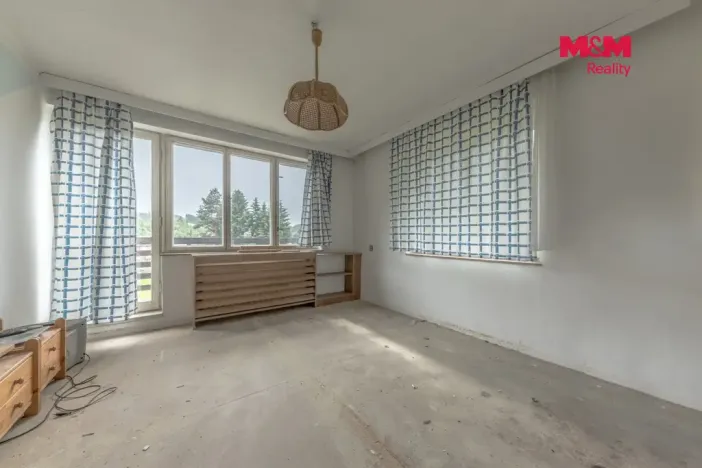 Prodej komerční nemovitosti, Plavy, 500 m2