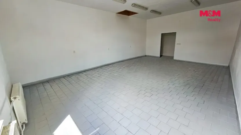 Pronájem kanceláře, Krnov - Pod Cvilínem, Chářovská, 348 m2
