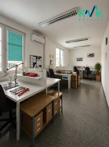 Pronájem výrobních prostor, Ostrov, Hroznětínská, 2780 m2