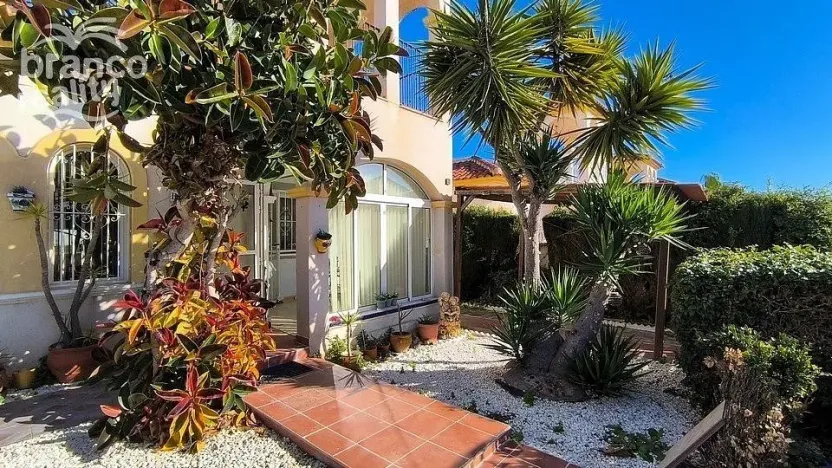 Prodej rodinného domu, Algorfa - La Finca Golf, Alicante, Španělsko, 90 m2