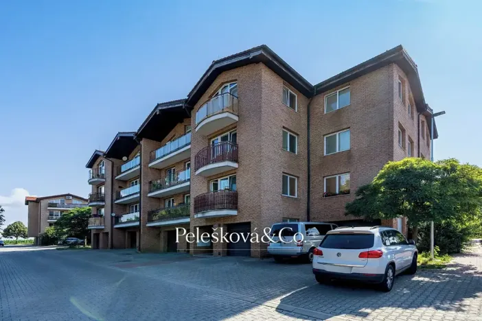 Prodej bytu 2+kk, Dolní Břežany, Za Sídlištěm, 58 m2