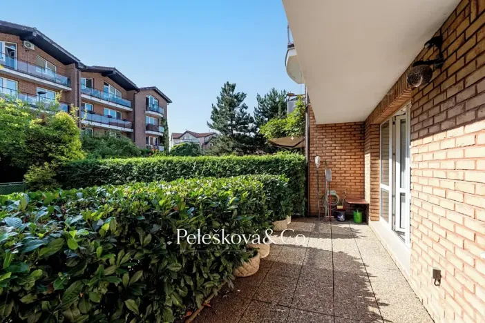 Prodej bytu 2+kk, Dolní Břežany, Za Sídlištěm, 58 m2