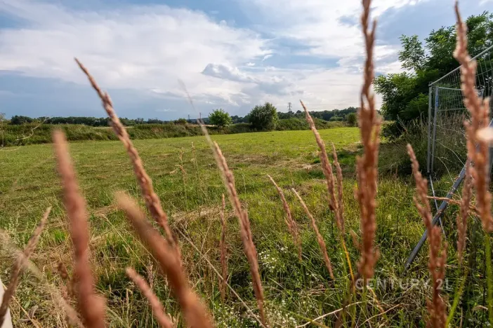 Prodej pozemku, České Budějovice, 894 m2