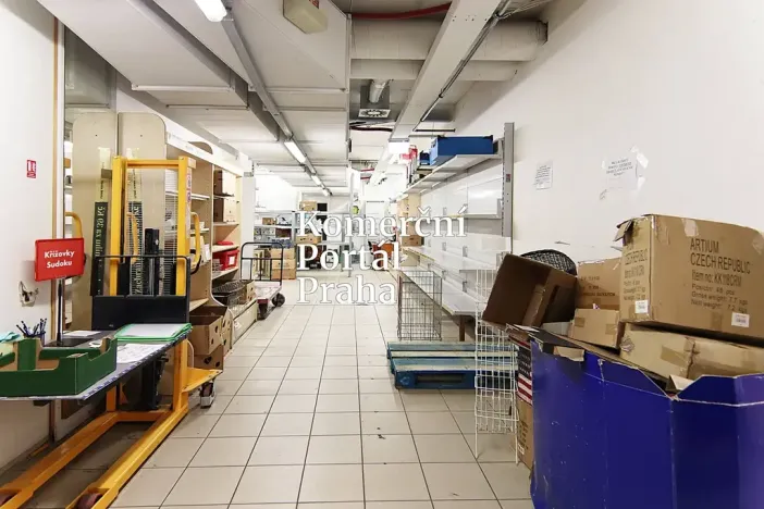 Pronájem obchodního prostoru, Praha - Krč, Olbrachtova, 450 m2