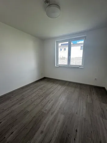Pronájem bytu 4+kk, Plaňany, Náměstí, 81 m2