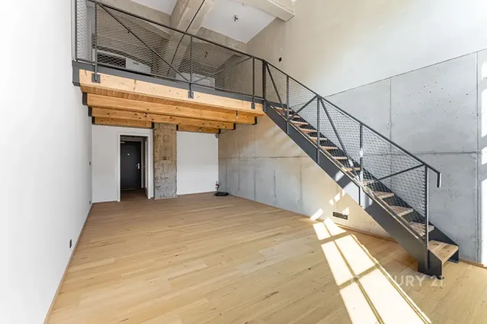 Prodej bytu 2+kk, Praha - Vysočany, Kolbenova, 72 m2