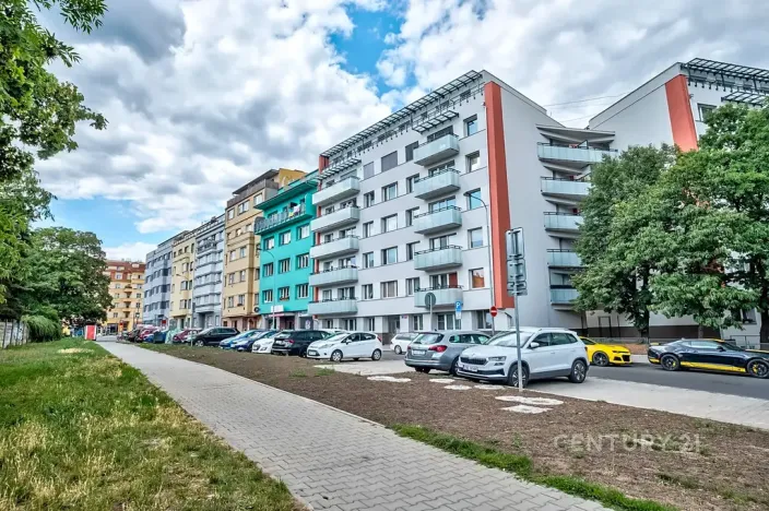 Pronájem bytu 2+kk, Praha - Nusle, K podjezdu, 49 m2