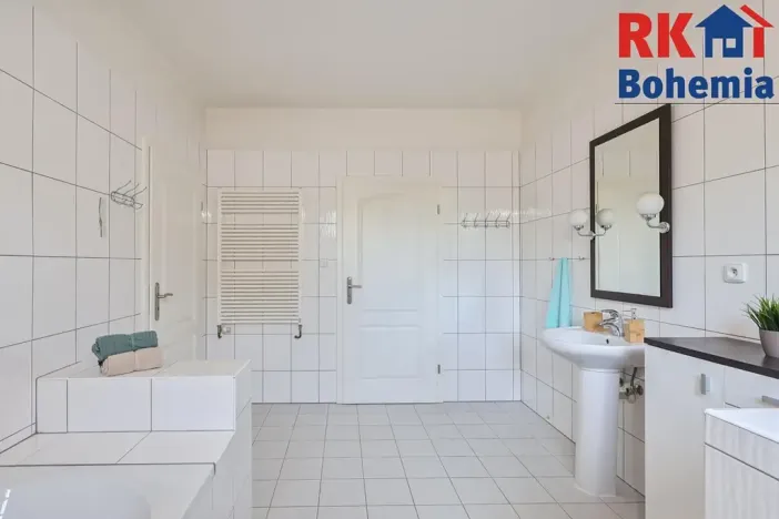 Prodej rodinného domu, Šestajovice, U Pole, 266 m2
