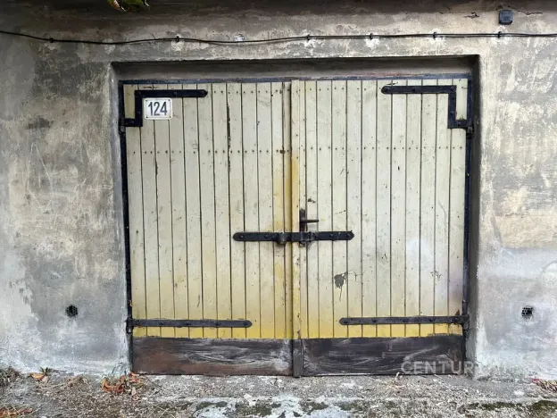 Pronájem garáže, Újezdeček, Krušnohorská, 25 m2
