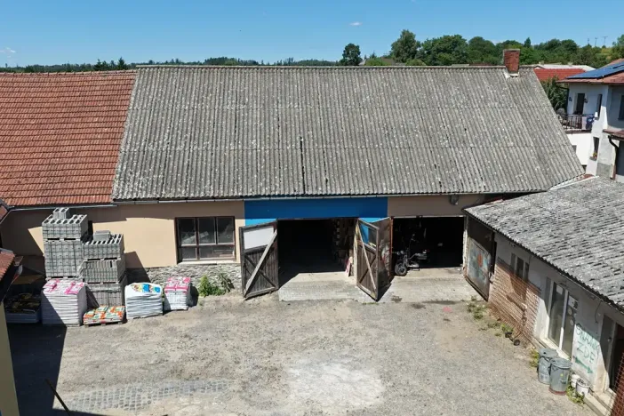 Prodej vícegeneračního domu, Kamenice, 1737 m2