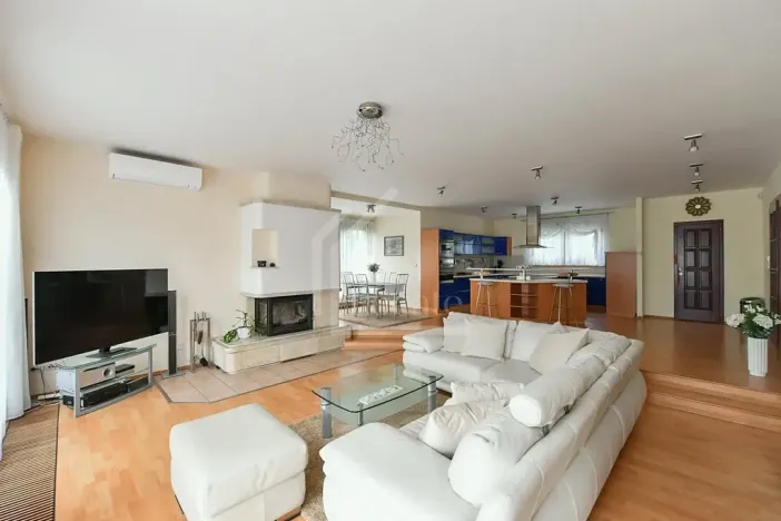 Pronájem rodinného domu, Praha - Čimice, Na průhonu, 310 m2