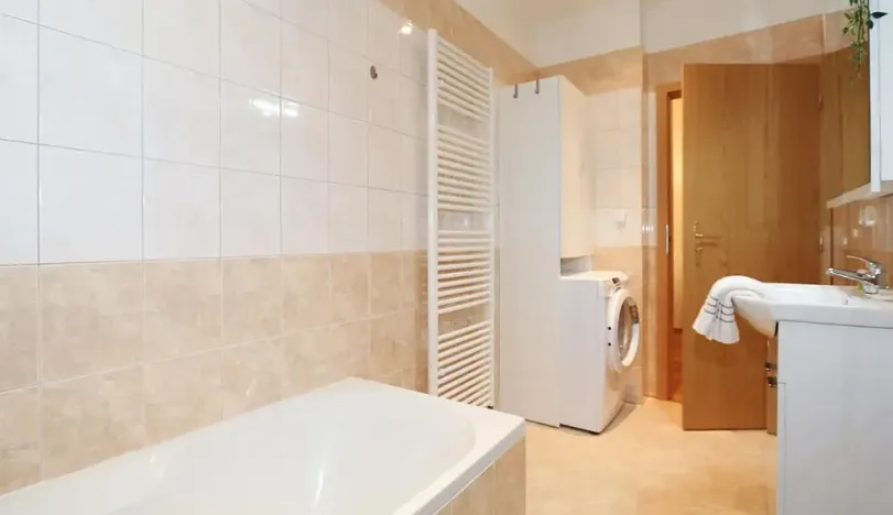 Pronájem bytu 2+kk, Praha - Vinohrady, Moravská, 53 m2