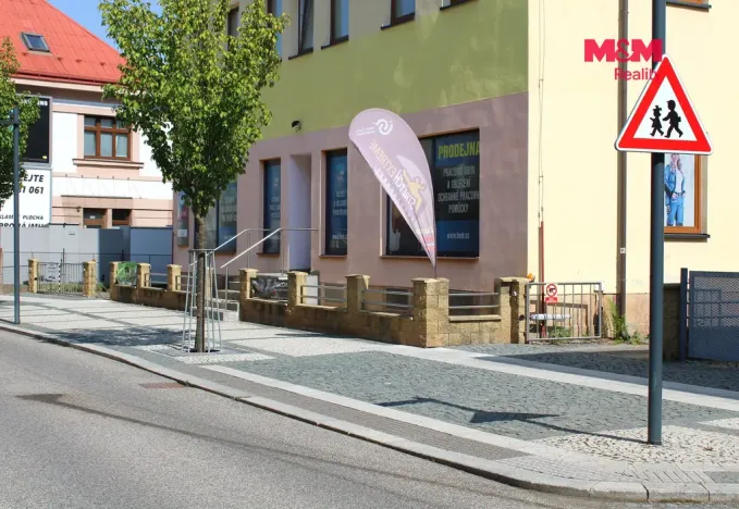 Pronájem kanceláře, Nová Paka, Komenského, 27 m2