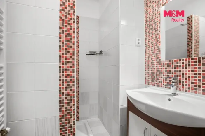 Pronájem bytu 2+kk, Praha - Bohnice, Bohnická, 48 m2