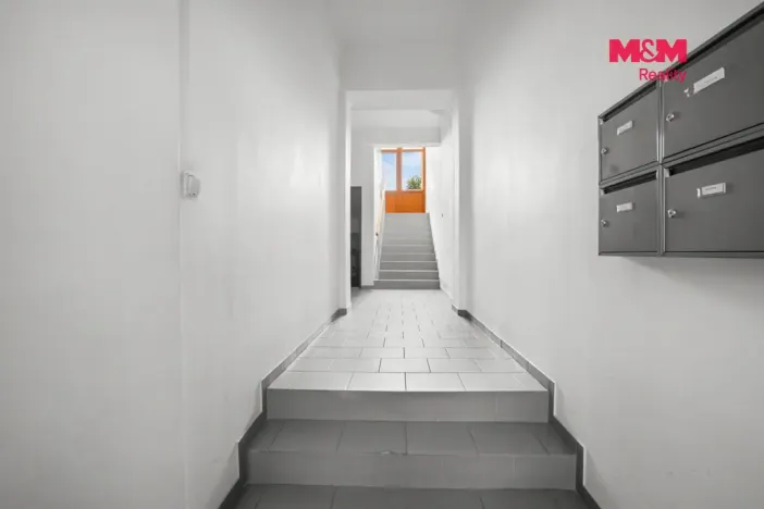 Pronájem bytu 2+kk, Praha - Bohnice, Bohnická, 48 m2