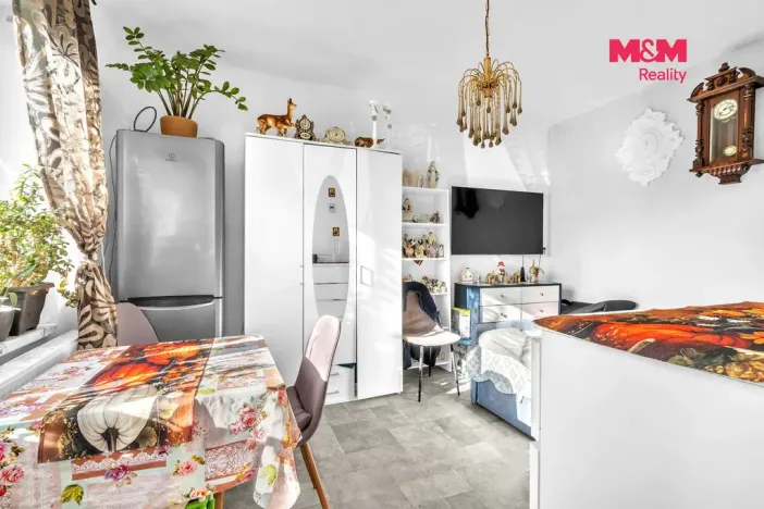 Prodej rodinného domu, Staré Jesenčany, 110 m2