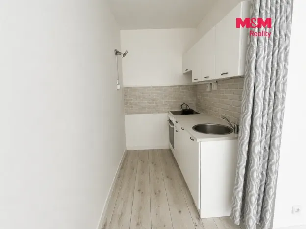 Prodej bytu 2+kk, Louny, Petra Obrovce, 26 m2