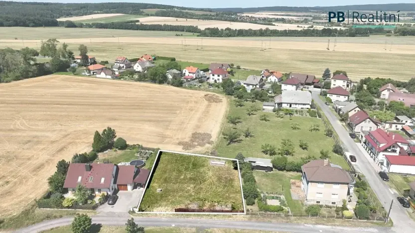 Prodej pozemku pro bydlení, Osek, 860 m2