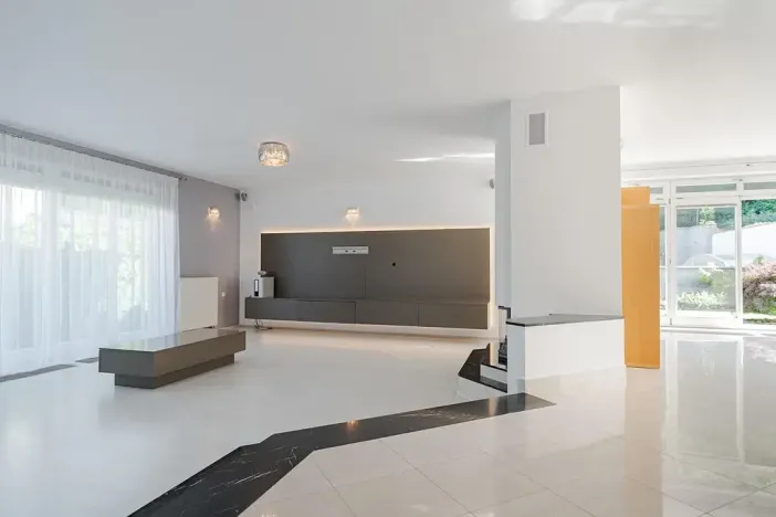 Prodej rodinného domu, Benátky, 241 m2