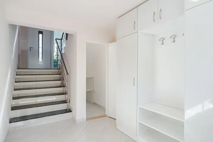 Prodej rodinného domu, Benátky, 241 m2